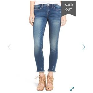 Blank NYC frayed hem skinny jean size 24